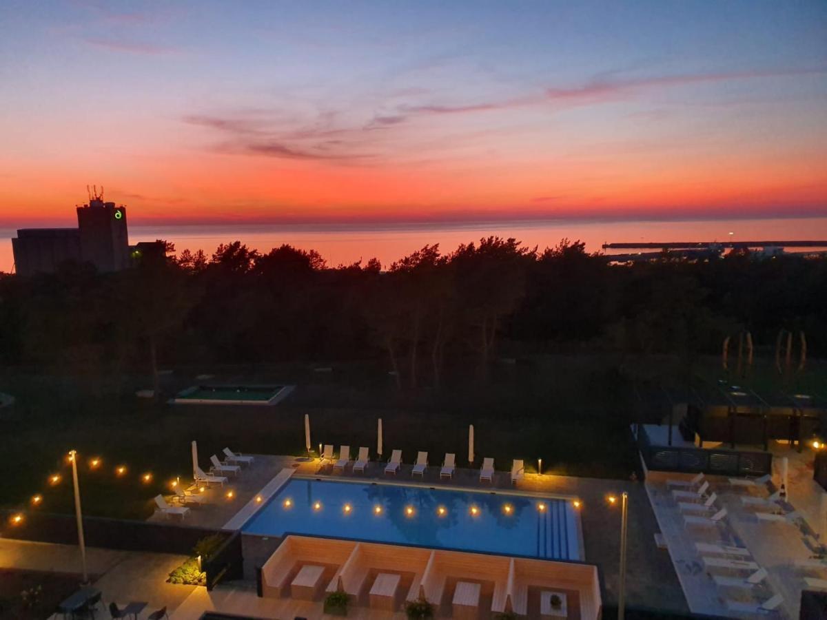 First Hotel Kokoloko VBY Zewnętrze zdjęcie