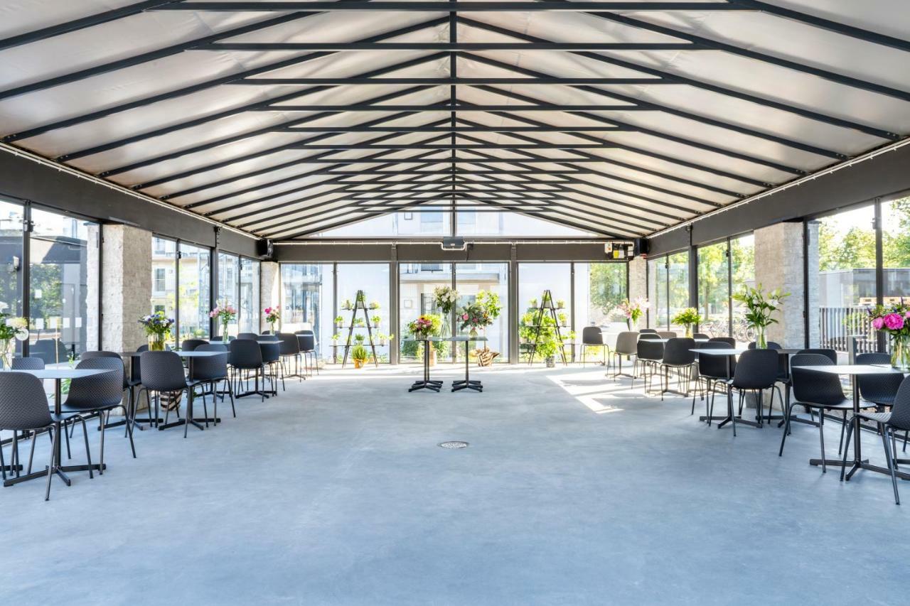 First Hotel Kokoloko VBY Zewnętrze zdjęcie